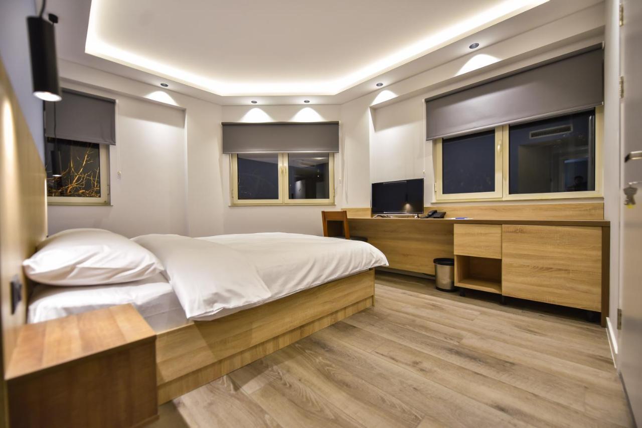 Baron Boutique Hotel エレバン エクステリア 写真