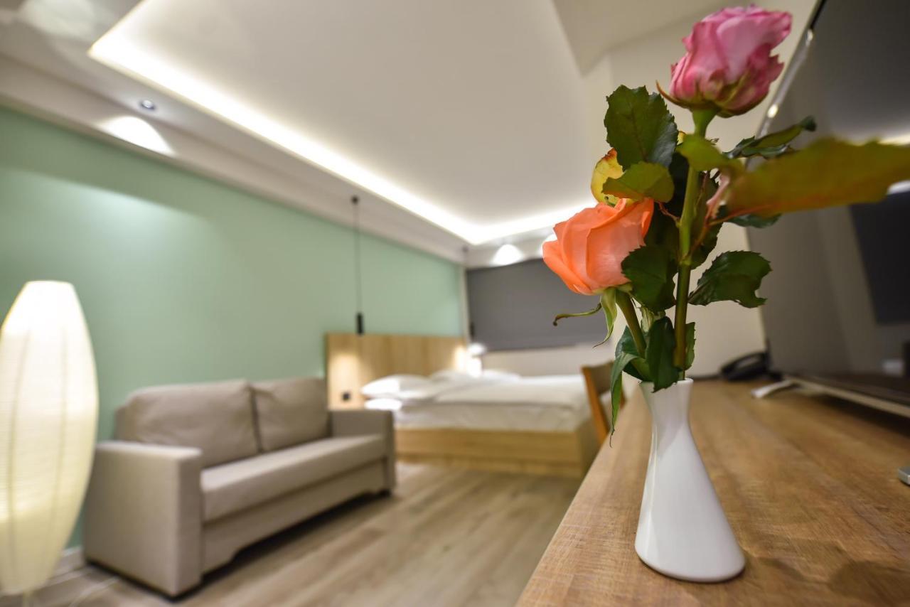 Baron Boutique Hotel エレバン エクステリア 写真